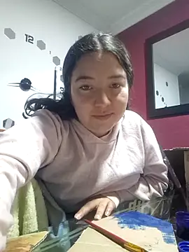 Snapshot of annyaparis chatting on October 2025 05:49:01 AM annyaparis online show from October 2025 05:49:01 AM