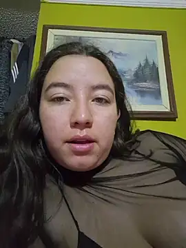 Snapshot of annyaparis chatting on November 2025 12:44:01 AM annyaparis online show from November 2025 12:44:01 AM