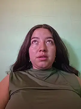 Snapshot of annyaparis chatting on November 2025 02:19:01 PM annyaparis online show from November 2025 02:19:01 PM