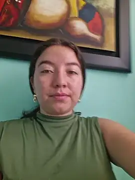 Snapshot of annyaparis chatting on November 2025 03:04:01 PM annyaparis online show from November 2025 03:04:01 PM