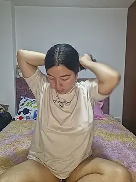 Snapshot of annyaparis chatting on November 2025 11:09:01 PM annyaparis online show from November 2025 11:09:01 PM