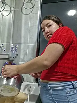 Snapshot of annyaparis chatting on December 2025 03:03:01 AM annyaparis online show from December 2025 03:03:01 AM