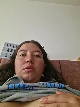 Snapshot of annyaparis chatting on December 2025 12:36:02 PM annyaparis online show from December 2025 12:36:02 PM