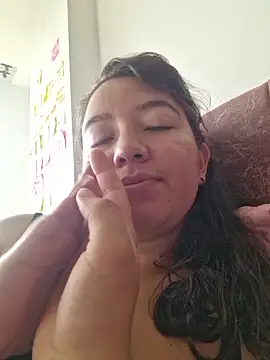 annyaparis online show from March 2026 07:49:02 PM