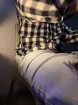 Snapshot of LiamMyst chatting on October 2025 06:28:02 PM LiamMyst online show from October 2025 06:28:02 PM