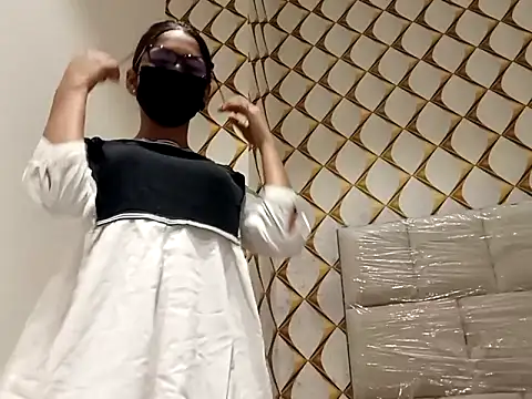 Snapshot of dubyzubygirl chatting on October 2025 10:02:02 AM dubyzubygirl online show from October 2025 10:02:02 AM