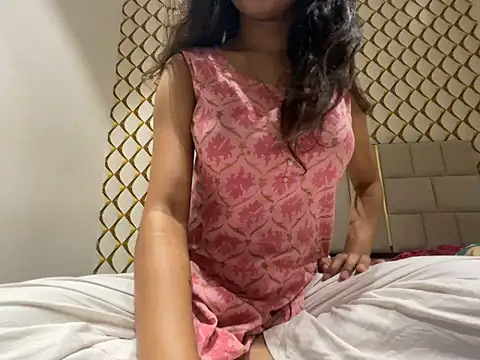 dubyzubygirl online show from April 2026 04:45:02 PM