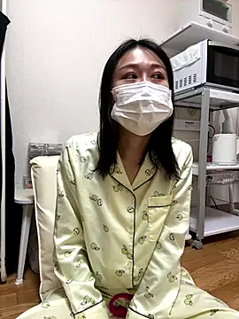 mia2 jp online show from November 2025 02:43:02 AM