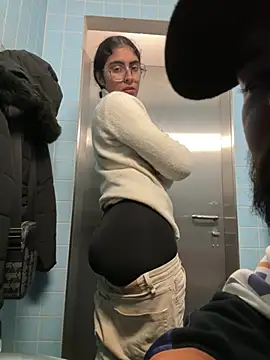 Snapshot of latingangsex chatting on February 2026 05:55:01 PM latingangsex online show from February 2026 05:55:01 PM