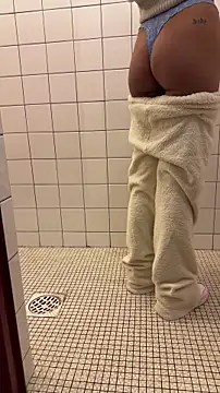 Snapshot of latingangsex chatting on February 2026 12:43:02 AM latingangsex online show from February 2026 12:43:02 AM