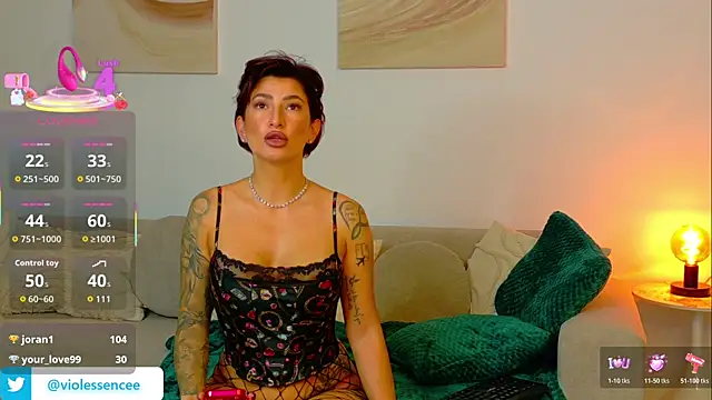 Snapshot of VioFemme chatting on October 2025 01:36:03 PM VioFemme online show from October 2025 01:36:03 PM