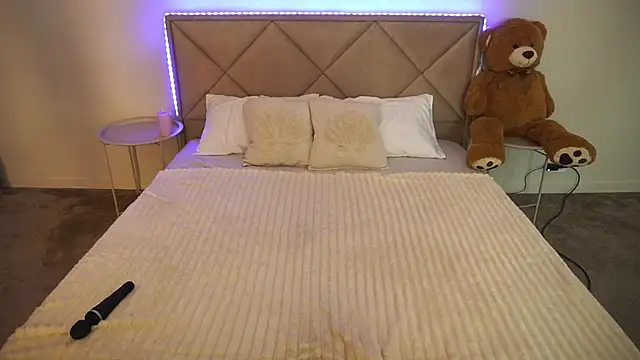 IsabelleDiorr online show from June 2026 07:38:02 PM