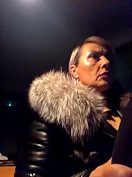 KirraWhite online show from November 2025 04:02:02 AM