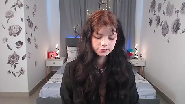 Snapshot of MileyRood chatting on October 2025 11:15:01 PM MileyRood online show from October 2025 11:15:01 PM