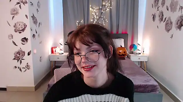 Snapshot of MileyRood chatting on November 2025 11:26:01 PM MileyRood online show from November 2025 11:26:01 PM