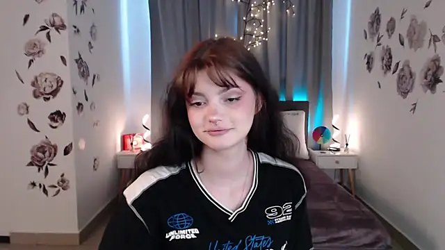 Snapshot of MileyRood chatting on November 2025 01:16:02 AM MileyRood online show from November 2025 01:16:02 AM