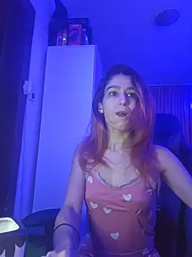 Snapshot of YuriXo chatting on November 2025 04:47:01 AM YuriXo online show from November 2025 04:47:01 AM