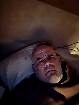 Snapshot of DeeBestEver chatting on October 2025 12:38:02 PM DeeBestEver online show from October 2025 12:38:02 PM