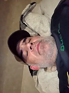 Snapshot of DeeBestEver chatting on October 2025 07:37:01 PM DeeBestEver online show from October 2025 07:37:01 PM