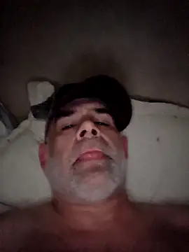 DeeBestEver online show from November 2025 07:57:01 PM