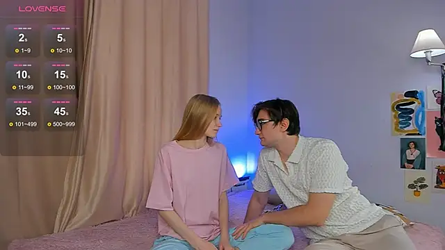 Snapshot of LoversFire chatting on October 2025 12:25:01 PM LoversFire online show from October 2025 12:25:01 PM