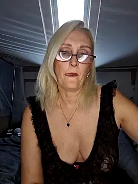 Snapshot of Jenny_Blum chatting on October 2025 08:01:01 AM Jenny Blum online show from October 2025 08:01:01 AM