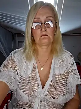 Snapshot of Jenny_Blum chatting on October 2025 08:58:02 AM Jenny Blum online show from October 2025 08:58:02 AM