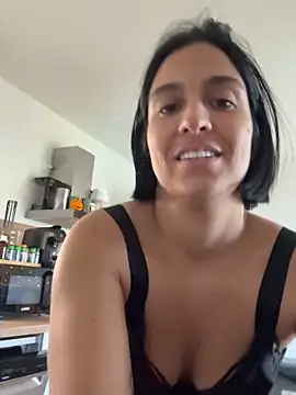 LaPetiteKim online show from October 2025 01:12:01 PM