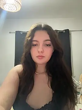 Victoria6989 online show from February 2026 07:29:02 PM