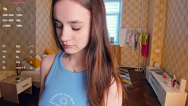 JinnyMcie online show from December 2025 11:04:02 AM