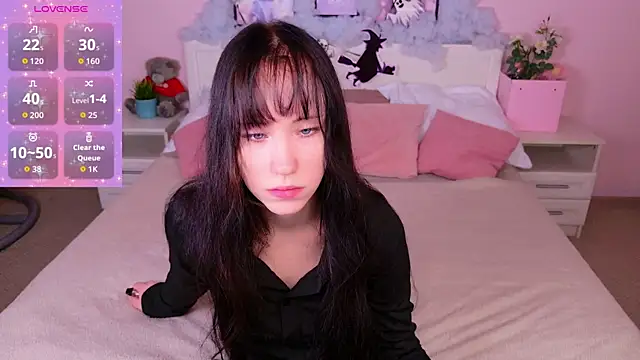 Melissa Gonzales online show from October 2025 03:35:01 PM