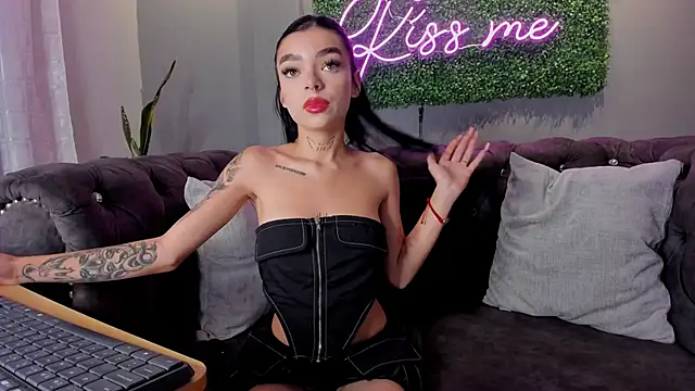 Snapshot of scarlettvelvet_ chatting on October 2025 03:11:02 PM scarlettvelvet online show from October 2025 03:11:02 PM