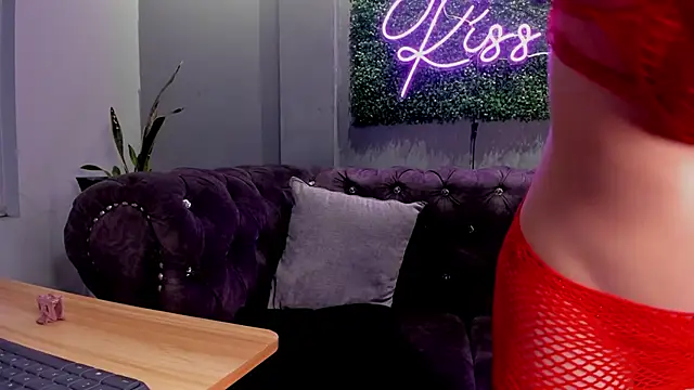 Snapshot of scarlettvelvet_ chatting on November 2025 06:19:02 PM scarlettvelvet online show from November 2025 06:19:02 PM