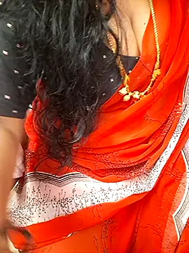 Snapshot of Tamil_Ammani chatting on October 2025 04:25:02 PM Tamil Ammani online show from October 2025 04:25:02 PM