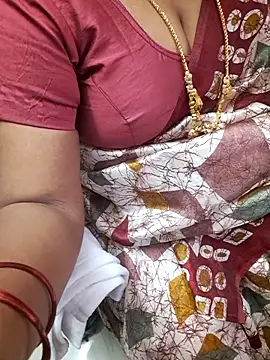 Snapshot of Tamil_Ammani chatting on October 2025 08:49:01 AM Tamil Ammani online show from October 2025 08:49:01 AM