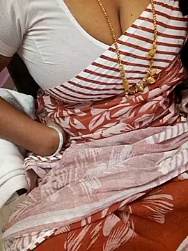 Snapshot of Tamil_Ammani chatting on November 2025 04:09:01 PM Tamil Ammani online show from November 2025 04:09:01 PM