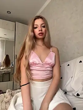  Siennaaa  online show from November 2025 01:10:02 PM