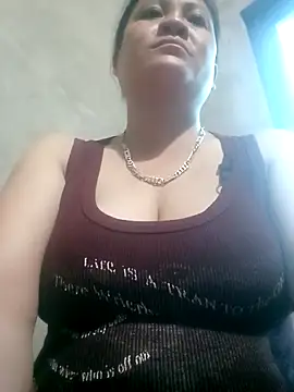 Snapshot of bae-bae chatting on November 2025 11:32:01 PM bae-bae online show from November 2025 11:32:01 PM