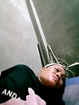 Snapshot of bae-bae chatting on November 2025 11:49:01 AM bae-bae online show from November 2025 11:49:01 AM