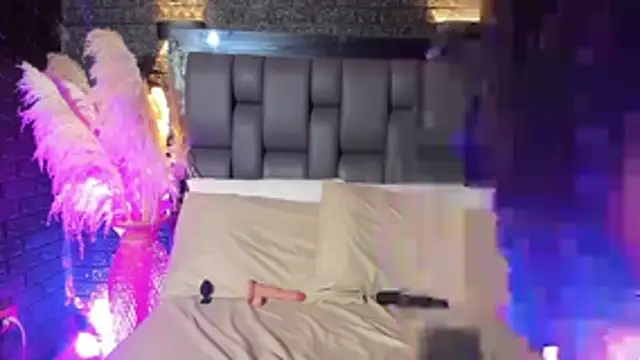 Snapshot of Celeeste_Rose chatting on October 2025 10:03:02 AM Celeeste Rose online show from October 2025 10:03:02 AM