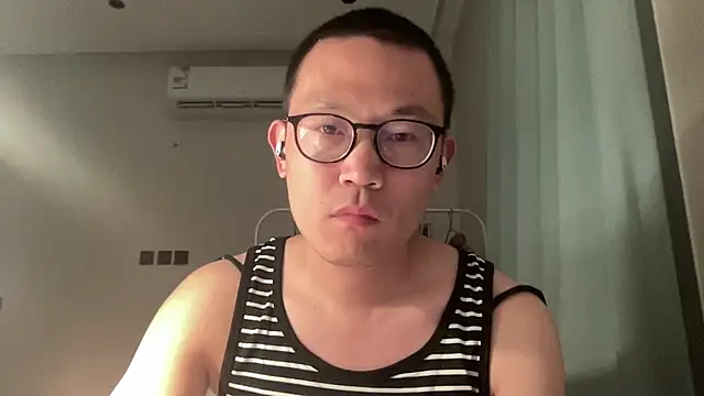 yewuzhibb online show from October 2025 06:59:01 PM