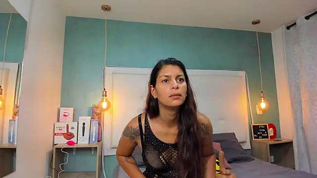 Snapshot of is_a_bell chatting on October 2025 01:54:01 PM is a bell online show from October 2025 01:54:01 PM