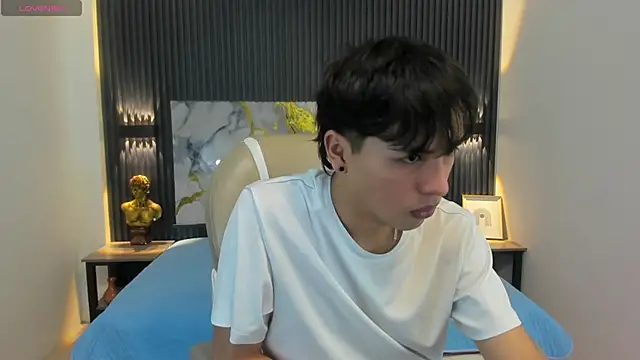 Snapshot of StiwenTwink chatting on October 2025 03:35:02 PM StiwenTwink online show from October 2025 03:35:02 PM