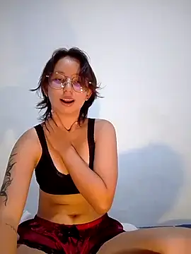 Snapshot of Klaret_Toy chatting on March 2026 08:37:01 PM Klaret Toy online show from March 2026 08:37:01 PM