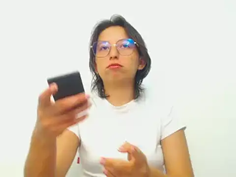 Snapshot of Klaret_Toy chatting on March 2026 09:21:01 PM Klaret Toy online show from March 2026 09:21:01 PM