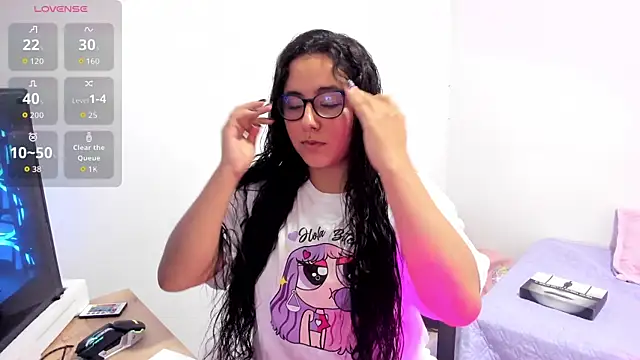 Snapshot of Venus_cat_ chatting on October 2025 02:53:01 PM Venus cat online show from October 2025 02:53:01 PM