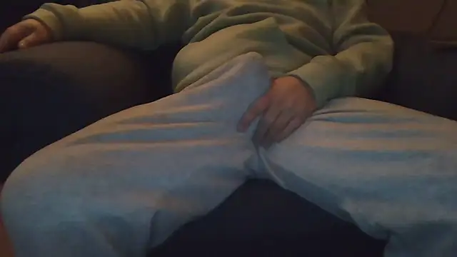 Snapshot of hot-brabo chatting on November 2025 06:21:01 PM hot-brabo online show from November 2025 06:21:01 PM