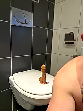 Snapshot of hot-brabo chatting on November 2025 02:49:02 PM hot-brabo online show from November 2025 02:49:02 PM