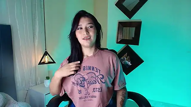 Snapshot of Rubyvixxen_ chatting on October 2025 03:17:01 AM Rubyvixxen online show from October 2025 03:17:01 AM