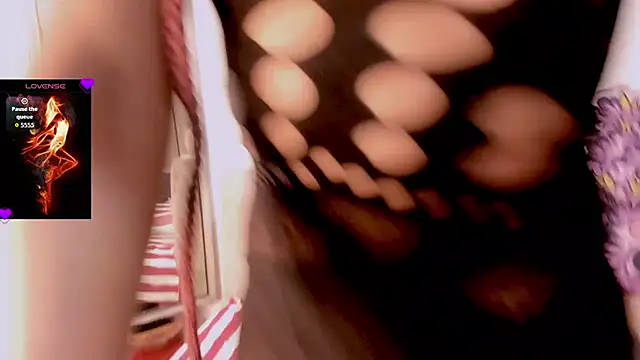 Snapshot of AdairaWealth chatting on November 2025 11:45:01 AM AdairaWealth online show from November 2025 11:45:01 AM